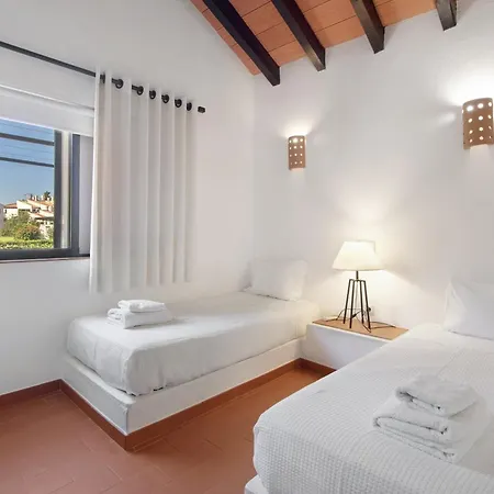 Terrace Pedras D'el Rei 19b
